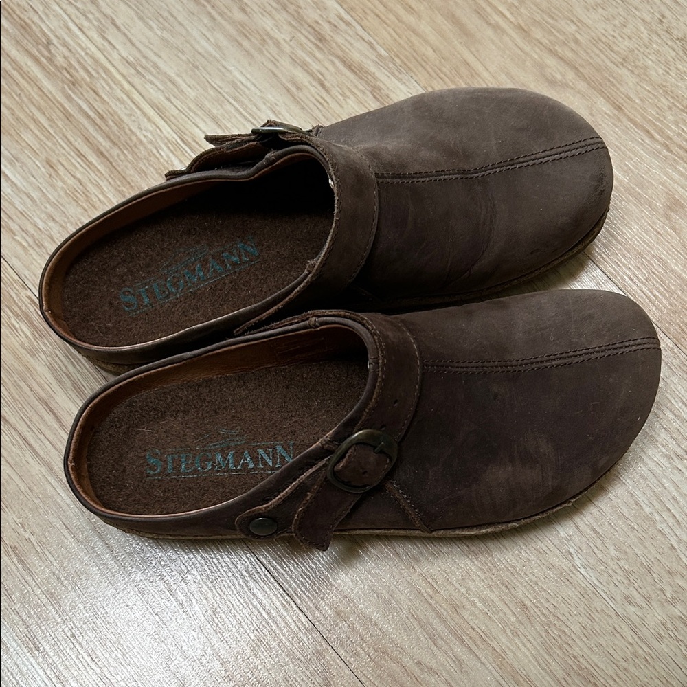 Stegmann women’s clogs. Genuine leather. Size 7